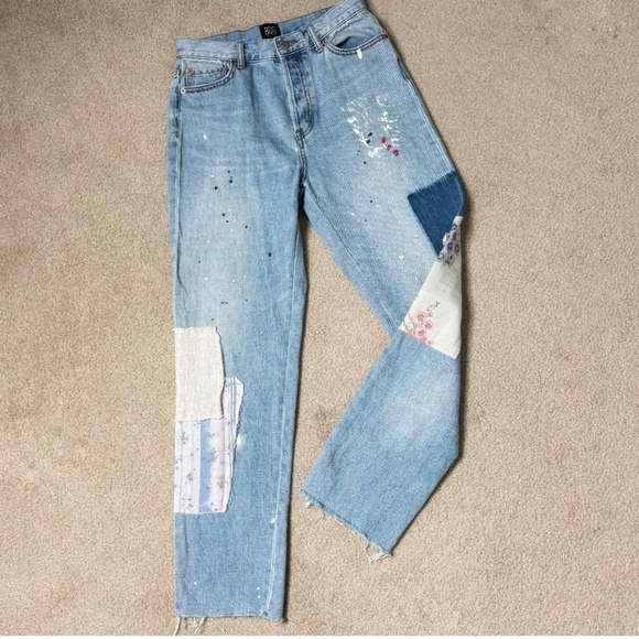 Urban Outfitters BDG Patchwork Jeans High Rise Slim Straight Denim Floral Patch - Picture 12 of 13